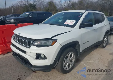 2024 Jeep Compass Latitude 4X4 из США, поврежденный, VIN 3C4NJDBN1RT118433